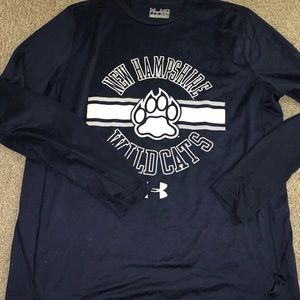 New Hampshire wildcats shirt size medium